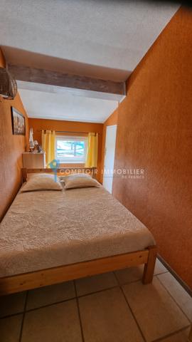 Villa
                                                                                                                                                                                                                                                                                                                        4 pièce(s)                                                                                                                                                                                                          3 chambre(s)                                                                                                                                                                                                          70  m²