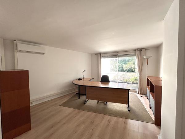 Bureaux à louer à Bordeaux quartier Mériadeck avec espaces modulables