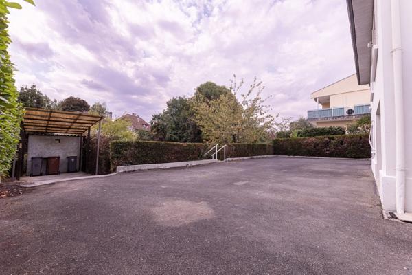 BILLÈRE (64) – Maison familiale de 126 M² – 4 chambres et bureau – Terrasse, garage et grand jardin.