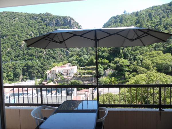 magnifique studio ensoleillé avec balcon et parking