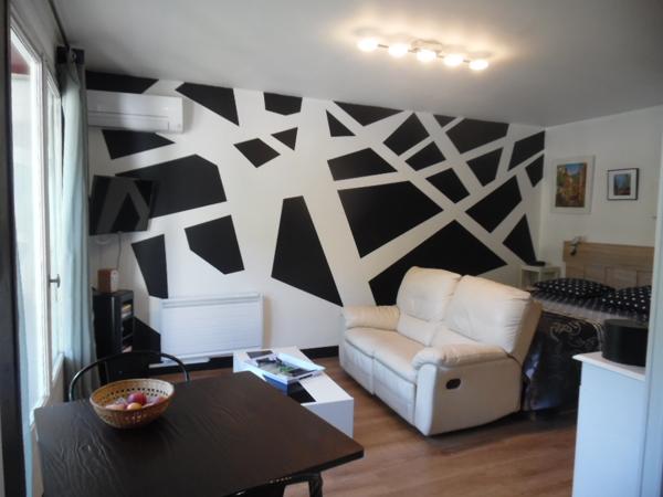 magnifique studio ensoleillé avec balcon et parking