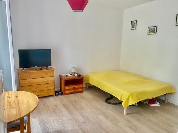 Studio avec terrasse et garage