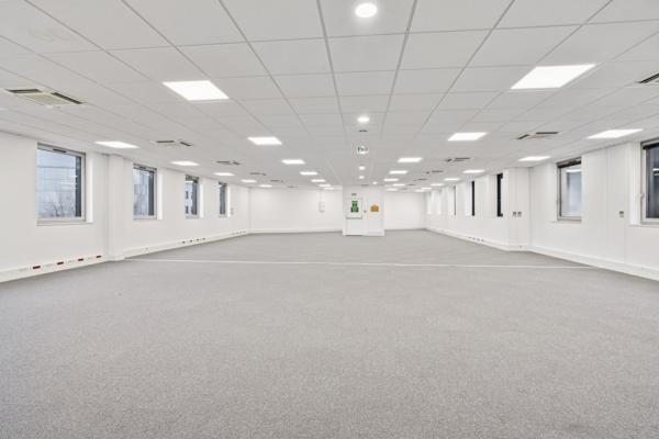 Bureaux à louer à Gennevilliers modulables et accès rapide aux transports