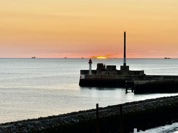 Le Havre (76600) LE HAVRE APPARTEMENT 104 M2 VUE MER ÉTAGE ÉLEVÉ 3 CHAMBRES