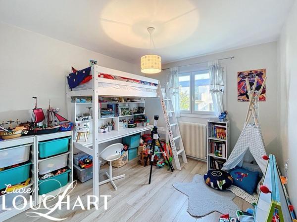 APPARTEMENT FAMILIALE DE 96M2 - 3 CHAMBRES-DOUBLE SÉJOUR