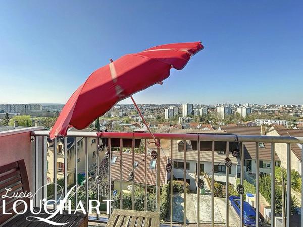 APPARTEMENT FAMILIALE DE 96M2 - 3 CHAMBRES-DOUBLE SÉJOUR