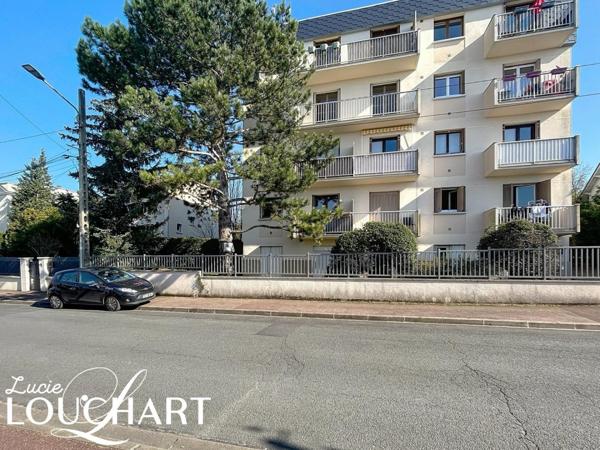 APPARTEMENT FAMILIALE DE 96M2 - 3 CHAMBRES-DOUBLE SÉJOUR