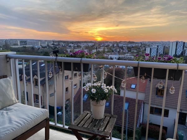 APPARTEMENT FAMILIALE DE 96M2 - 3 CHAMBRES-DOUBLE SÉJOUR