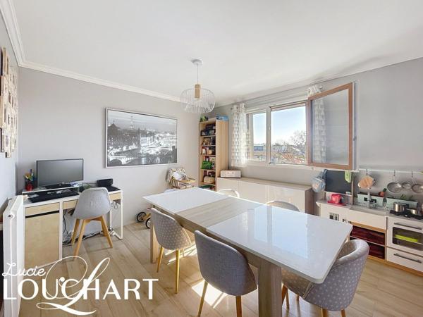 APPARTEMENT FAMILIALE DE 96M2 - 3 CHAMBRES-DOUBLE SÉJOUR