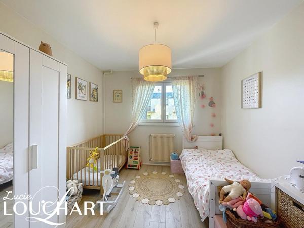 APPARTEMENT FAMILIALE DE 96M2 - 3 CHAMBRES-DOUBLE SÉJOUR