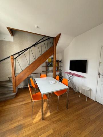 MASSY - CENTRE-VILLE - Une chambre en colocation dans un pavillon