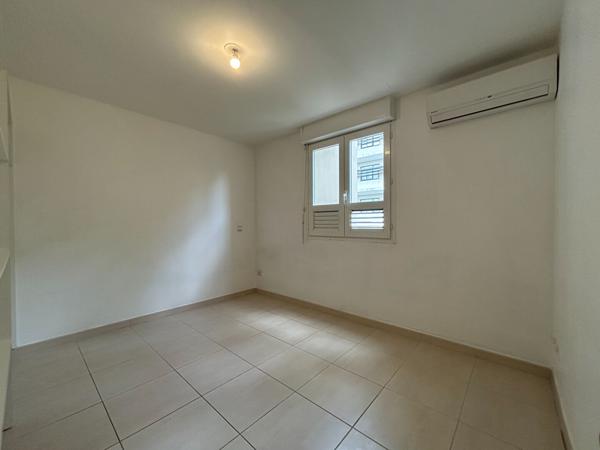 Appartement 4 pièces à louer à Schoelcher avec grande terrasse et parking