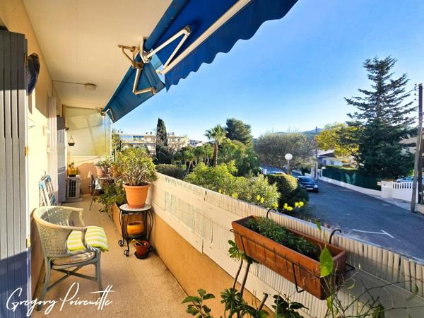 Grand balcon sur jardin + loggia pour ce T3 à Six-Fours-les-Plages