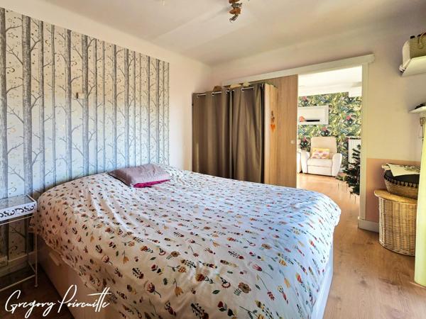 Grand balcon sur jardin + loggia pour ce T3 à Six-Fours-les-Plages