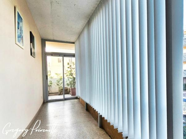 Grand balcon sur jardin + loggia pour ce T3 à Six-Fours-les-Plages