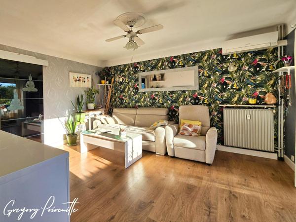 Grand balcon sur jardin + loggia pour ce T3 à Six-Fours-les-Plages