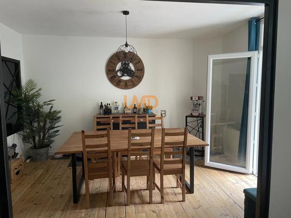 Aveyron, maison de deux appartements