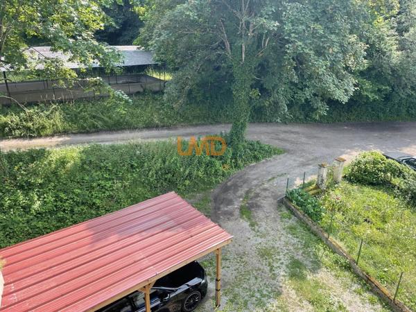 Aveyron, maison de deux appartements
