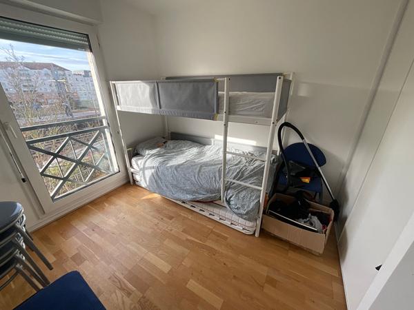 Appartement 3 pieces  / immeuble recent / proche gare de Houilles