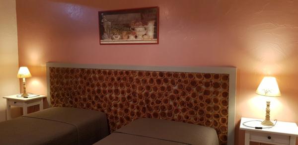 MARCIAC(32) proche, BELLE PROPRIETE GASCONNE 3ha, maison de maitre, 4 gîtes, piscine, boxes à chevaux