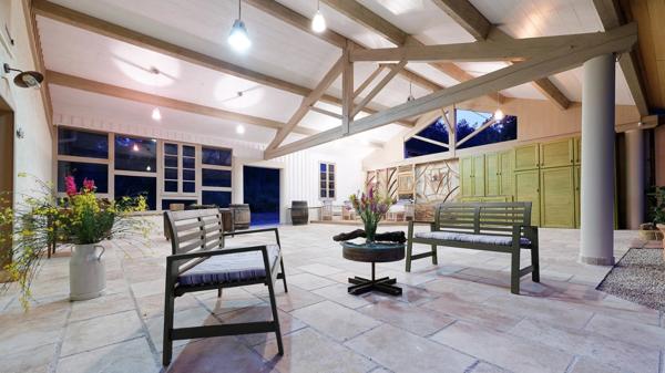 MARCIAC(32) proche, BELLE PROPRIETE GASCONNE 3ha, maison de maitre, 4 gîtes, piscine, boxes à chevaux