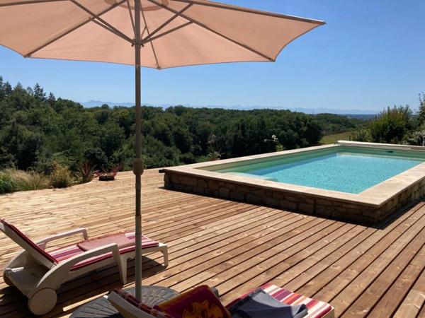 MARCIAC(32) proche, BELLE PROPRIETE GASCONNE 3ha, maison de maitre, 4 gîtes, piscine, boxes à chevaux