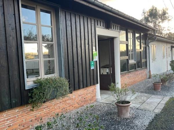 MARCIAC(32) proche, BELLE PROPRIETE GASCONNE 3ha, maison de maitre, 4 gîtes, piscine, boxes à chevaux