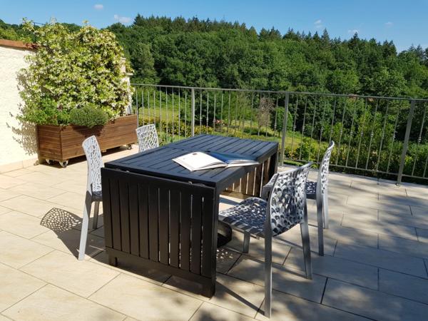 MARCIAC(32) proche, BELLE PROPRIETE GASCONNE 3ha, maison de maitre, 4 gîtes, piscine, boxes à chevaux