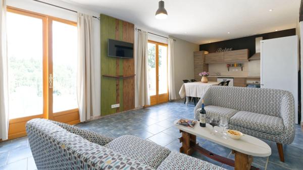 MARCIAC(32) proche, BELLE PROPRIETE GASCONNE 3ha, maison de maitre, 4 gîtes, piscine, boxes à chevaux