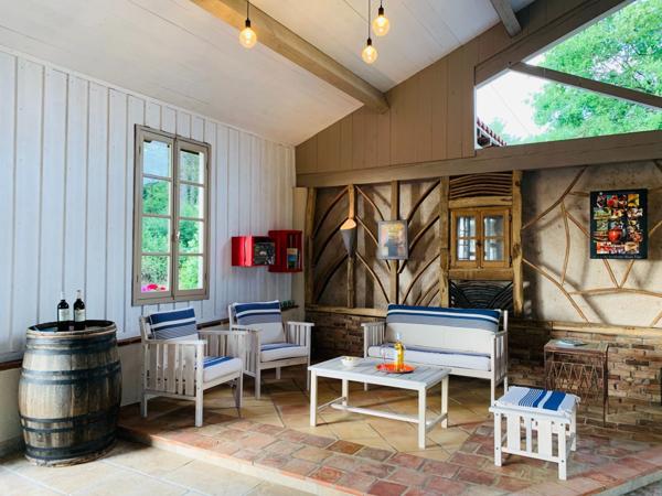 MARCIAC(32) proche, BELLE PROPRIETE GASCONNE 3ha, maison de maitre, 4 gîtes, piscine, boxes à chevaux