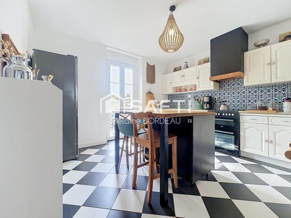 Maison de caractère, 4 chambres au cœur du bourg