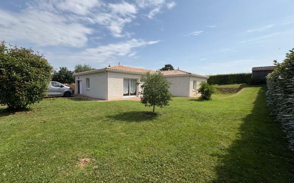 Maison à vendre    5 pièces •  Saint-Augustin