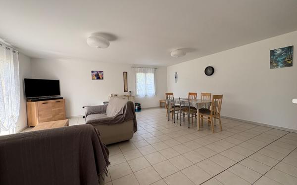 Maison à vendre    5 pièces •  Saint-Augustin