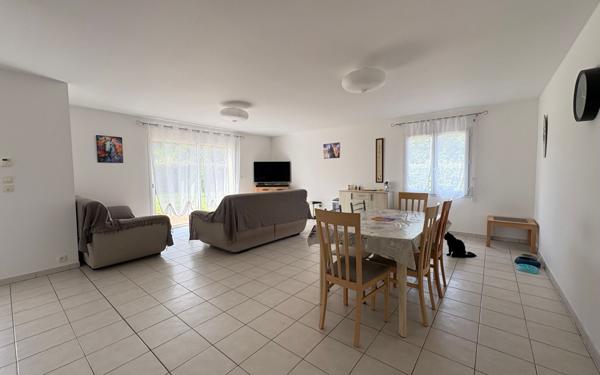 Maison à vendre    5 pièces •  Saint-Augustin