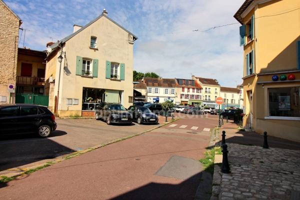 Local commercial de 42 m2 en RDC à louer à MAULE (78)