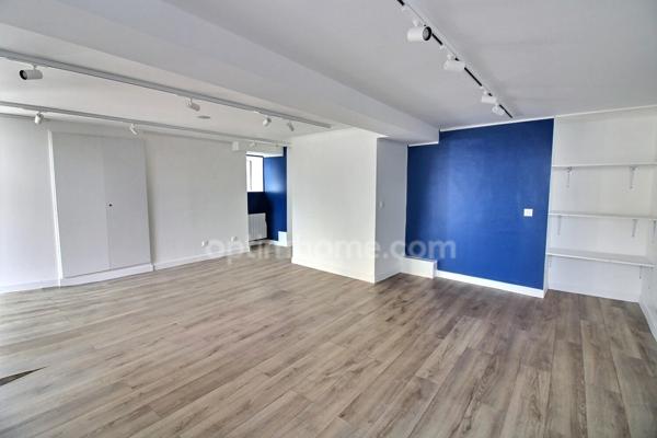 Local commercial de 42 m2 en RDC à louer à MAULE (78)