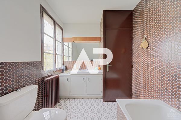 Maison Bougival 7 pièce(s) 165 m2 780 000 € **  - Référence  19990
