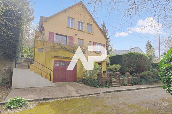 Maison Bougival 7 pièce(s) 165 m2 780 000 € **  - Référence  19990