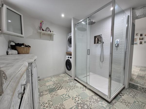 Maison charentaise 8 pièces, 5 chambres Saintes Saintes (17100)