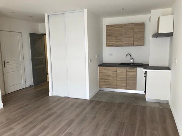 Location Appartement 2 pièces 40 m2 à Lucé