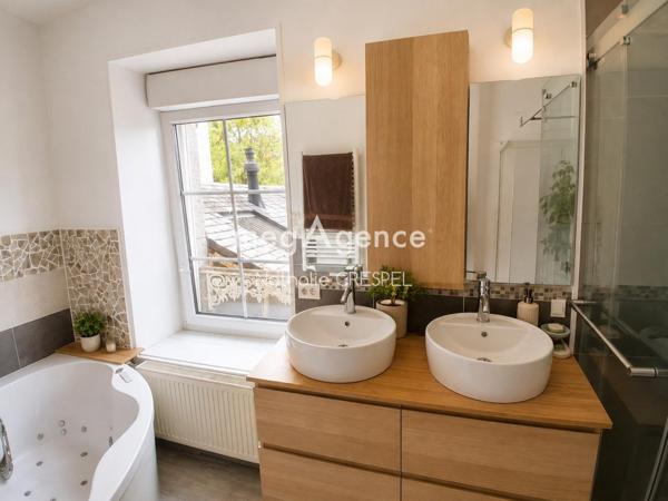 Maison à RIVES D'ANDAINE, 61140 - 9 pièces 165m²