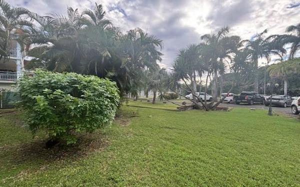 Appartement à louer    1 pièce •  Saint-François