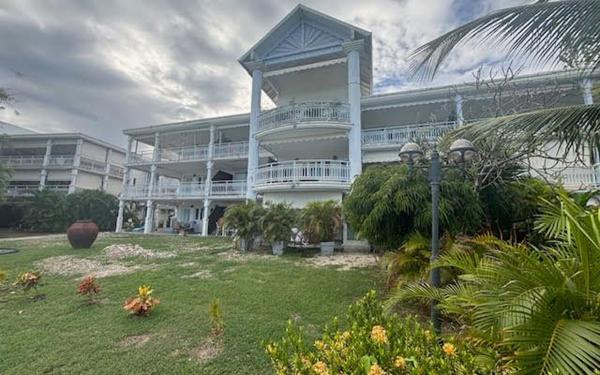 Appartement à louer    1 pièce •  Saint-François