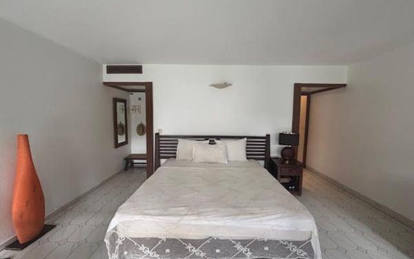 Appartement à louer    1 pièce •  Saint-François