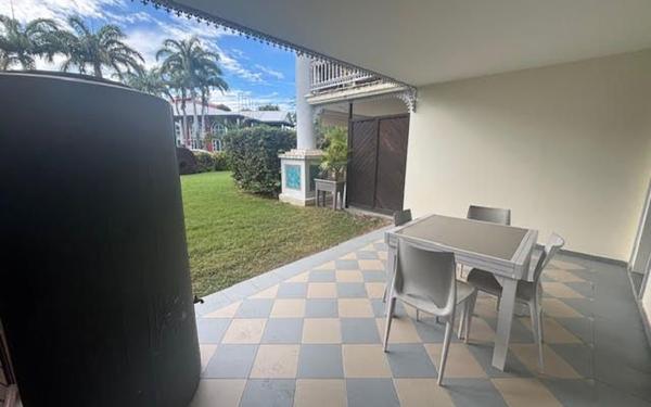 Appartement à louer    1 pièce •  Saint-François