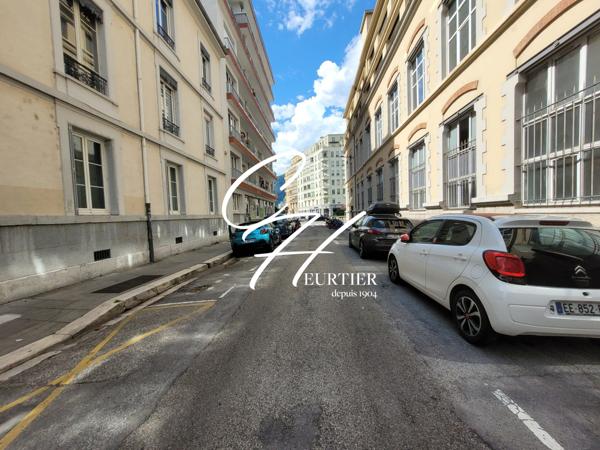 GRENOBLE - APPARTEMENT T3 - PROXIMITE GARE