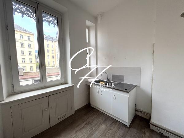 GRENOBLE - APPARTEMENT T3 - PROXIMITE GARE
