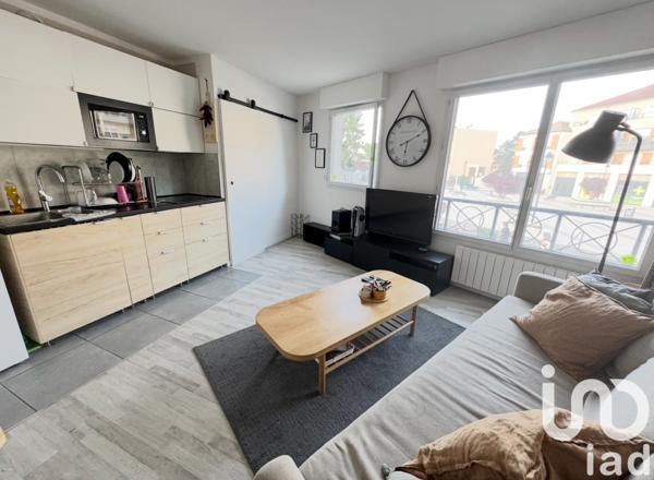 Location appartement 2 pièces 33 m² Villecresnes