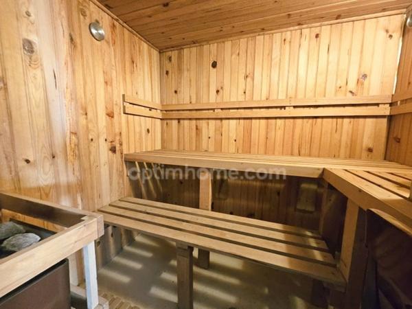 Coup de cœur à Nersac — Demeure de charme de 244 m² et 5 chambres, aux prestations haut de gamme. 10 pièces NERSAC (16)