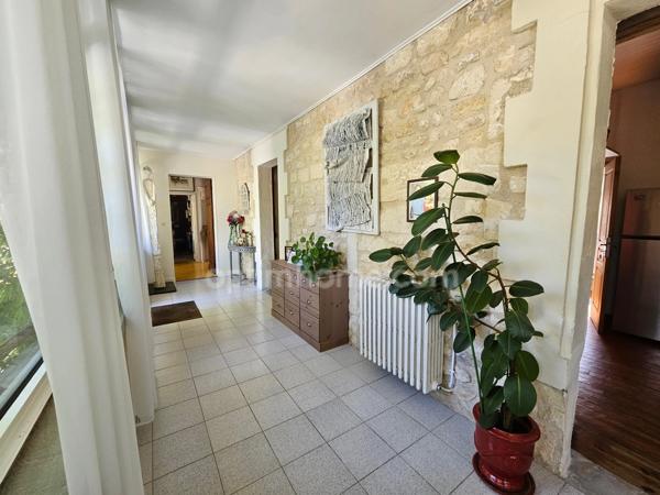 Coup de cœur à Nersac — Demeure de charme de 244 m² et 5 chambres, aux prestations haut de gamme. 10 pièces NERSAC (16)